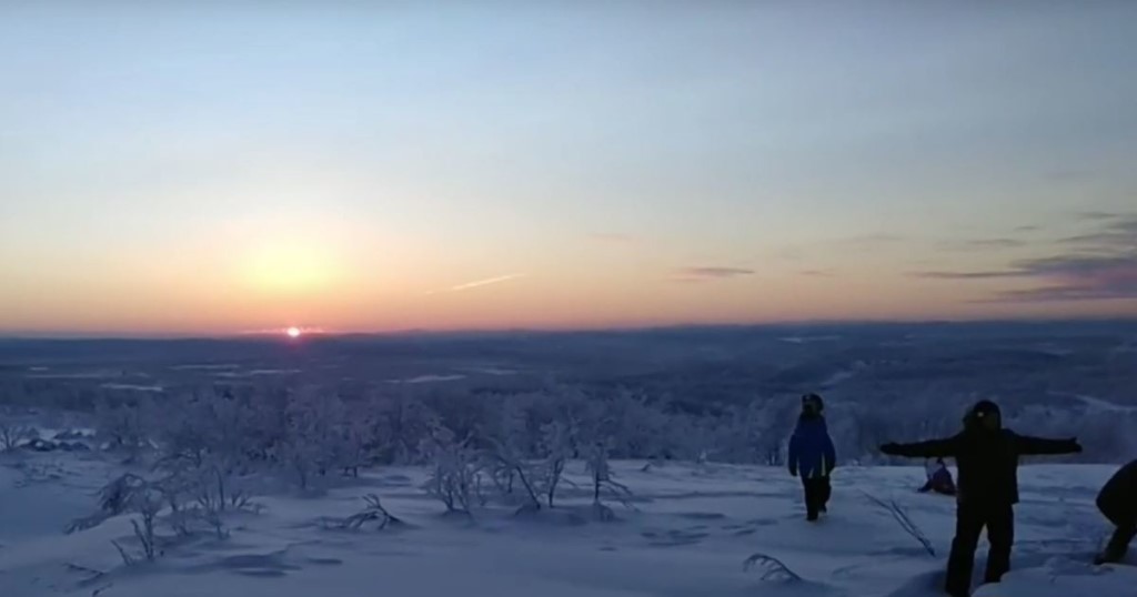 В Мурманске встретят первый рассвет после 40 дней полярной ночи