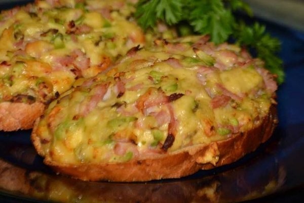 Горячие бутерброды с сыром фото Горячие бутерброды с сыром фото